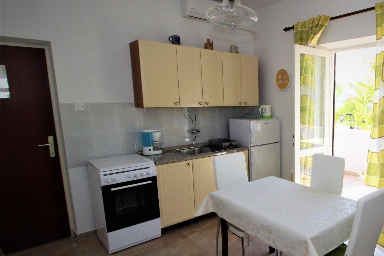 Apartments And Rooms With Parking Space Pag - 13060 Pag Town Exteriör bild