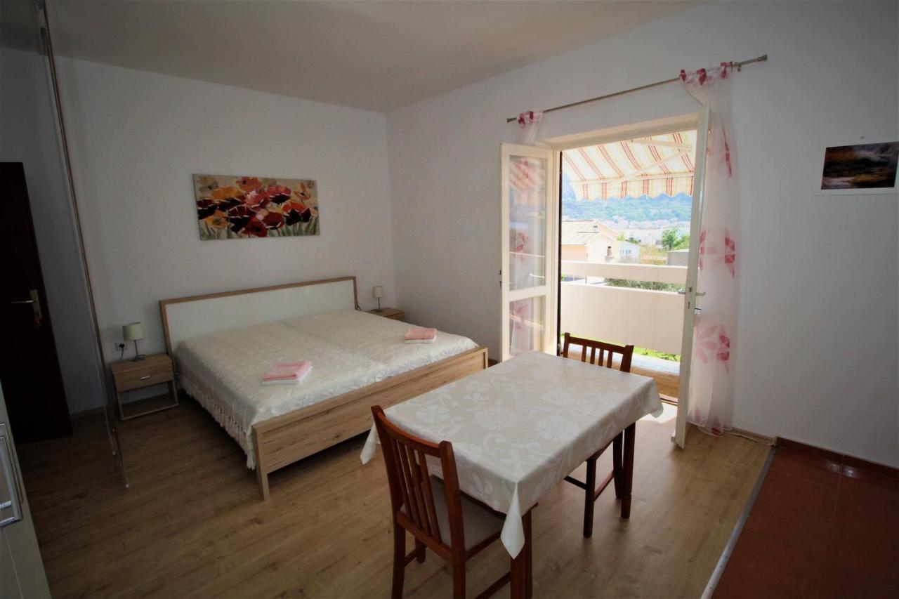 Apartments And Rooms With Parking Space Pag - 13060 Pag Town Exteriör bild