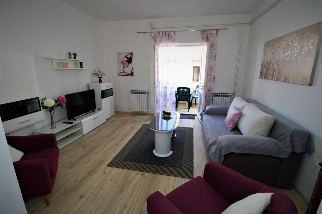 Apartments And Rooms With Parking Space Pag - 13060 Pag Town Exteriör bild