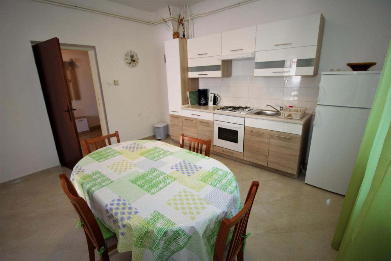 Apartments And Rooms With Parking Space Pag - 13060 Pag Town Exteriör bild