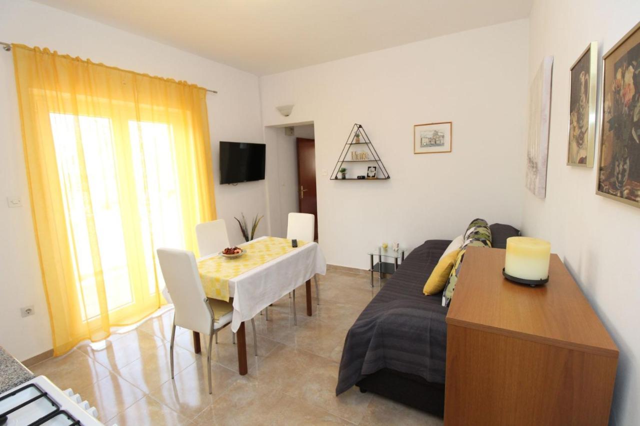 Apartments And Rooms With Parking Space Pag - 13060 Pag Town Exteriör bild